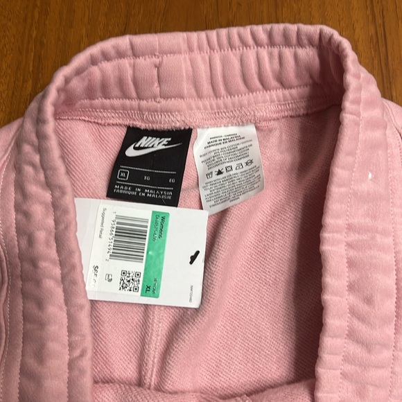 Pink Shorts Nike Women’s Club Fleece NEW NWT XL - Picture 3 of 14